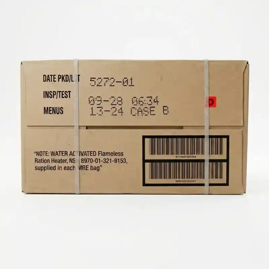 Caja MRE tipo B de cartón marrón con etiquetas y flecha azul frontal