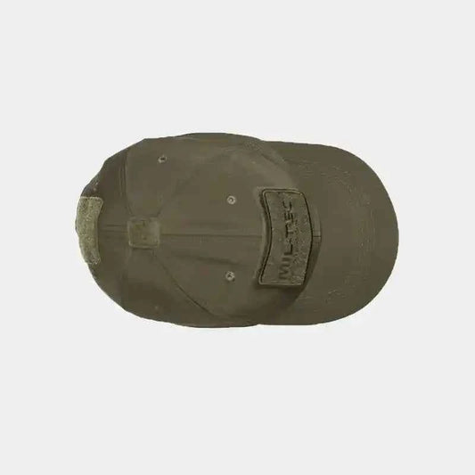 Gorra militar softshell verde oliva vista lateral con parche MIL-TEC en relieve