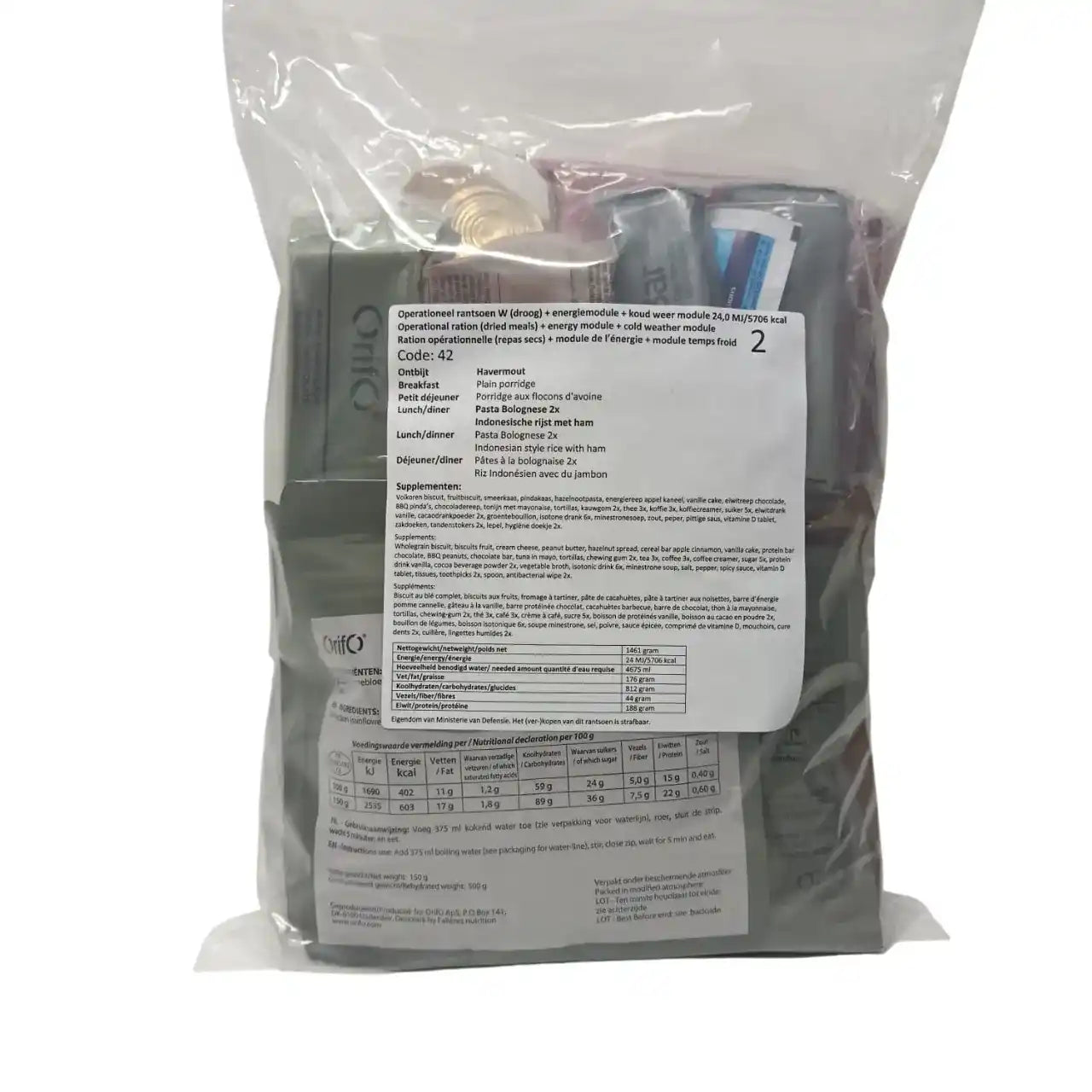 Bolsa transparente con ración militar y etiqueta; módulo con código 2 visible