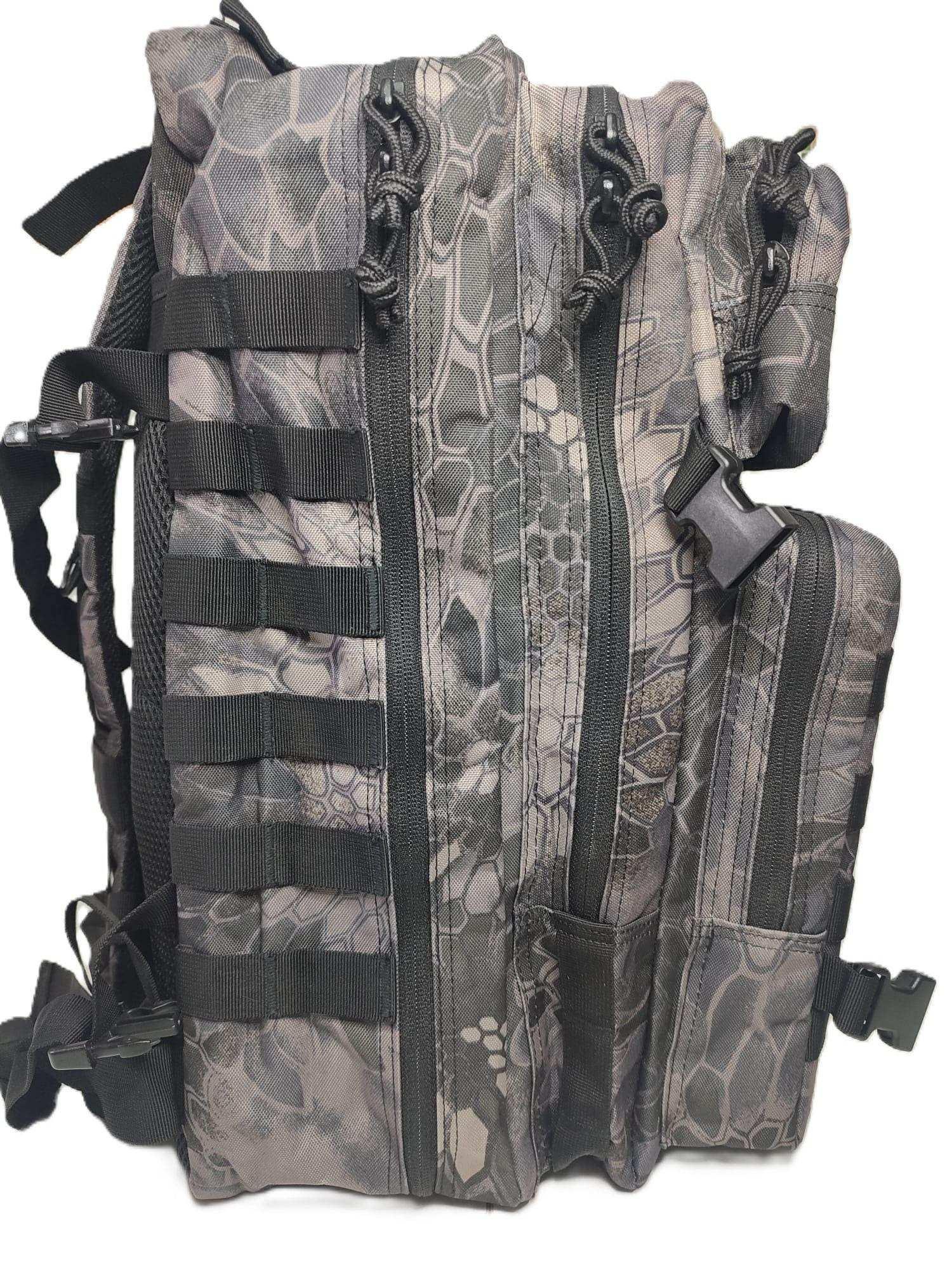 Detalle mochila táctica crossfit gris resistente deporte outdoor