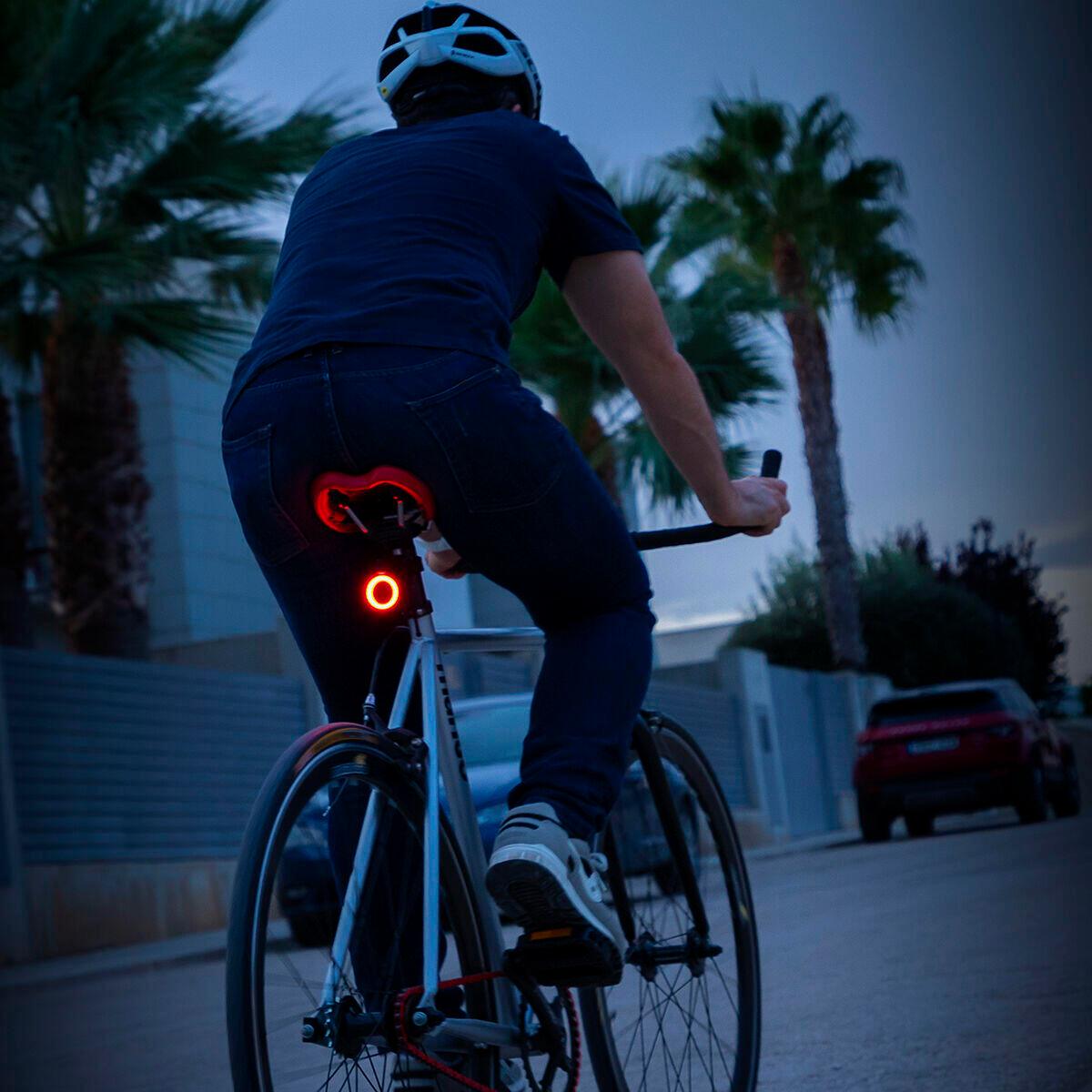 Luz LED Trasera para Bicicleta Biklium - RACIONES DE COMBATE/MRE