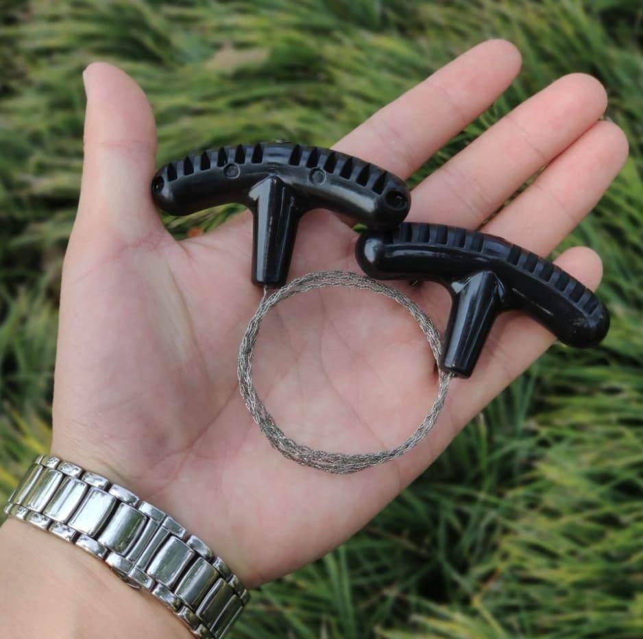 Herramienta sierra manual emergencia trekking montaña supervivencia